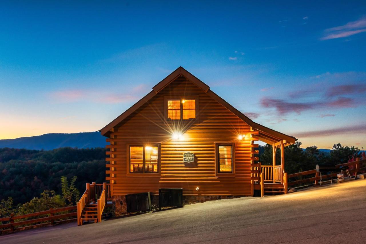 Epic Mountain Views, Hot Tub, Game Room, Sleeps 10 Севьервилл Экстерьер фото