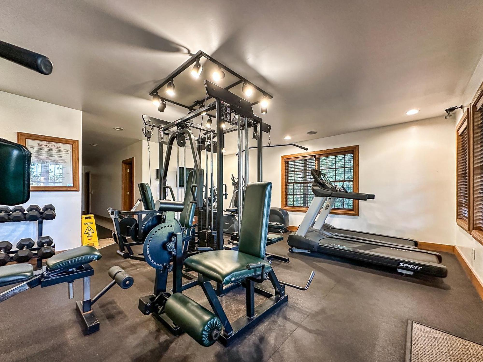 Epic Mountain Views, Hot Tub, Game Room, Sleeps 10 Севьервилл Экстерьер фото