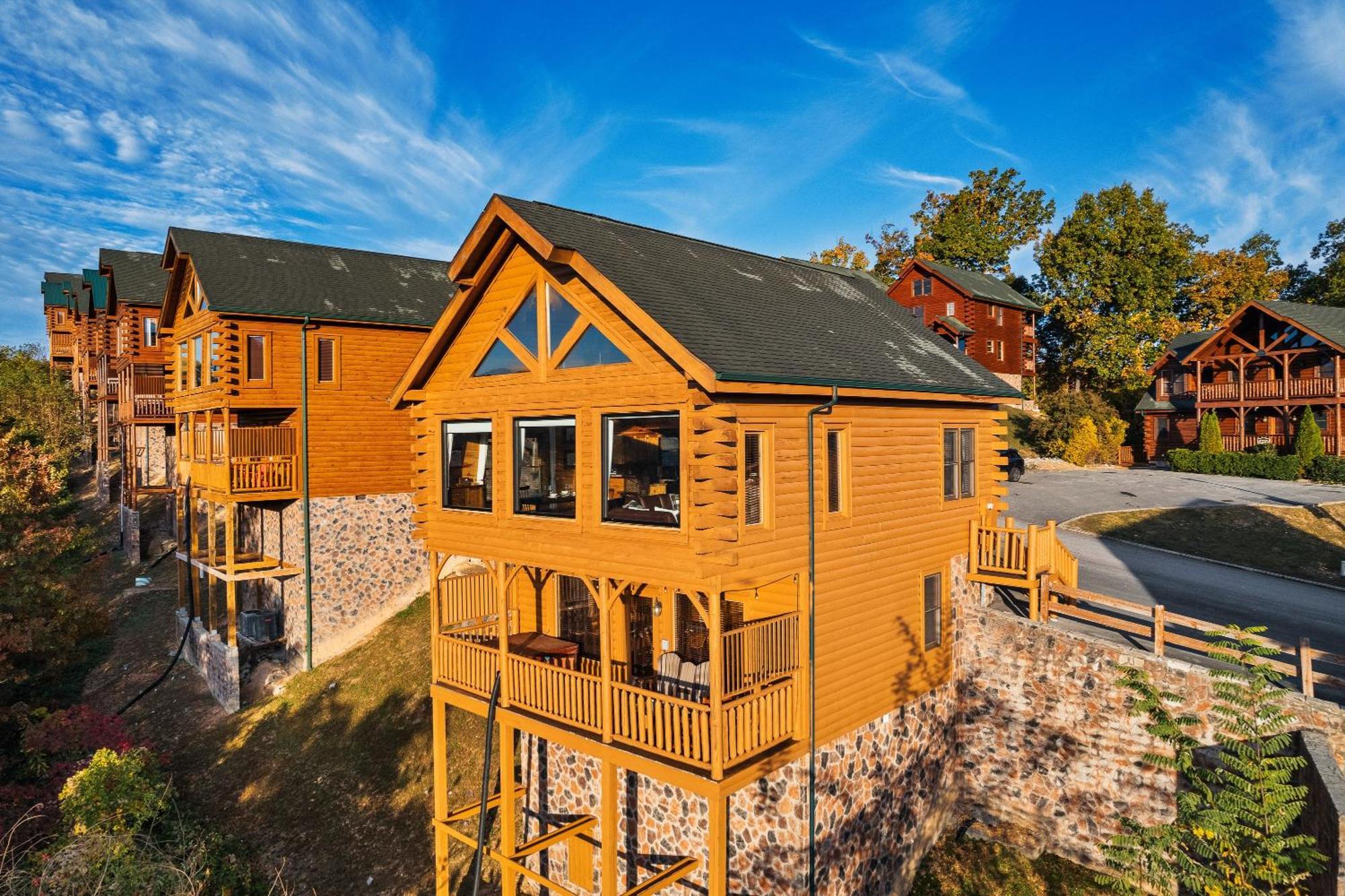 Epic Mountain Views, Hot Tub, Game Room, Sleeps 10 Севьервилл Экстерьер фото