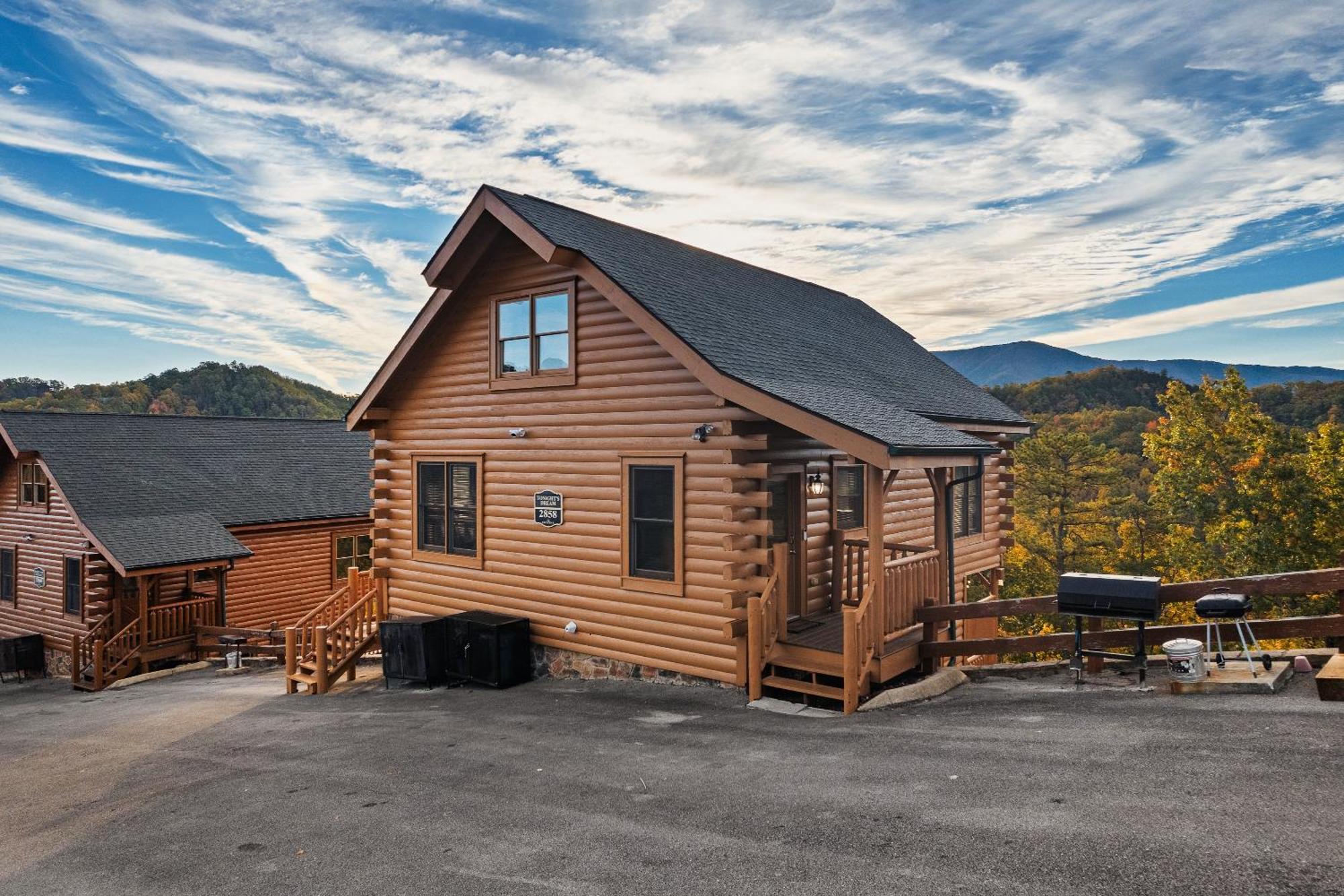 Epic Mountain Views, Hot Tub, Game Room, Sleeps 10 Севьервилл Экстерьер фото