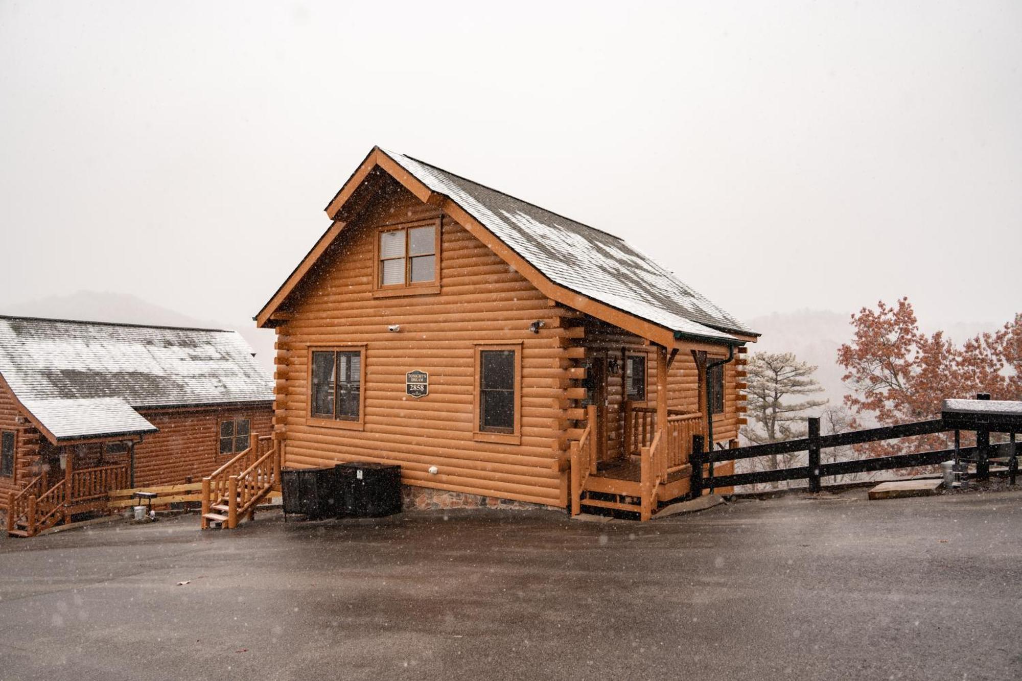 Epic Mountain Views, Hot Tub, Game Room, Sleeps 10 Севьервилл Экстерьер фото